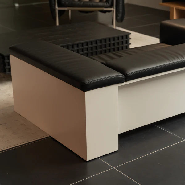 Contempo Lounge Chair