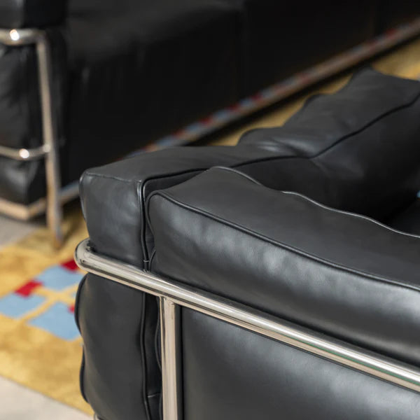 Carré Armchair